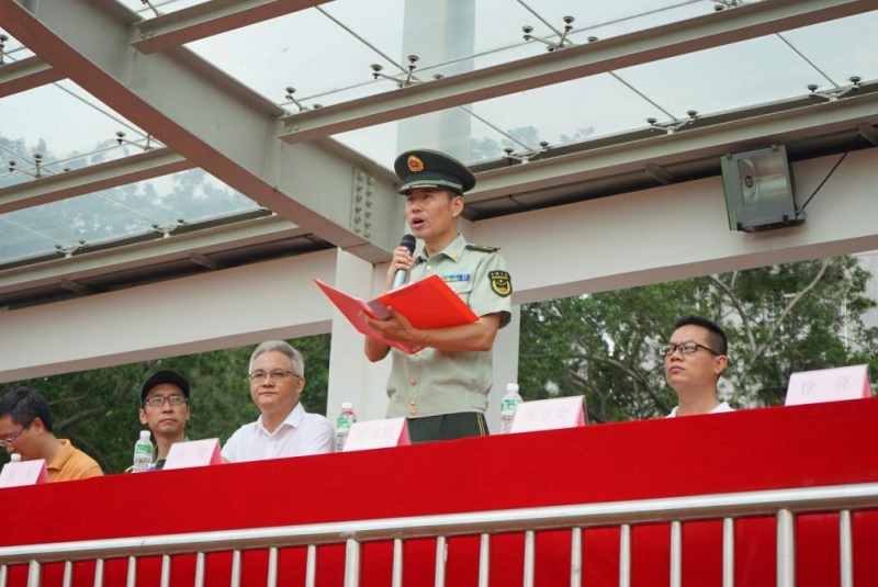 军训师师长宣读嘉奖令